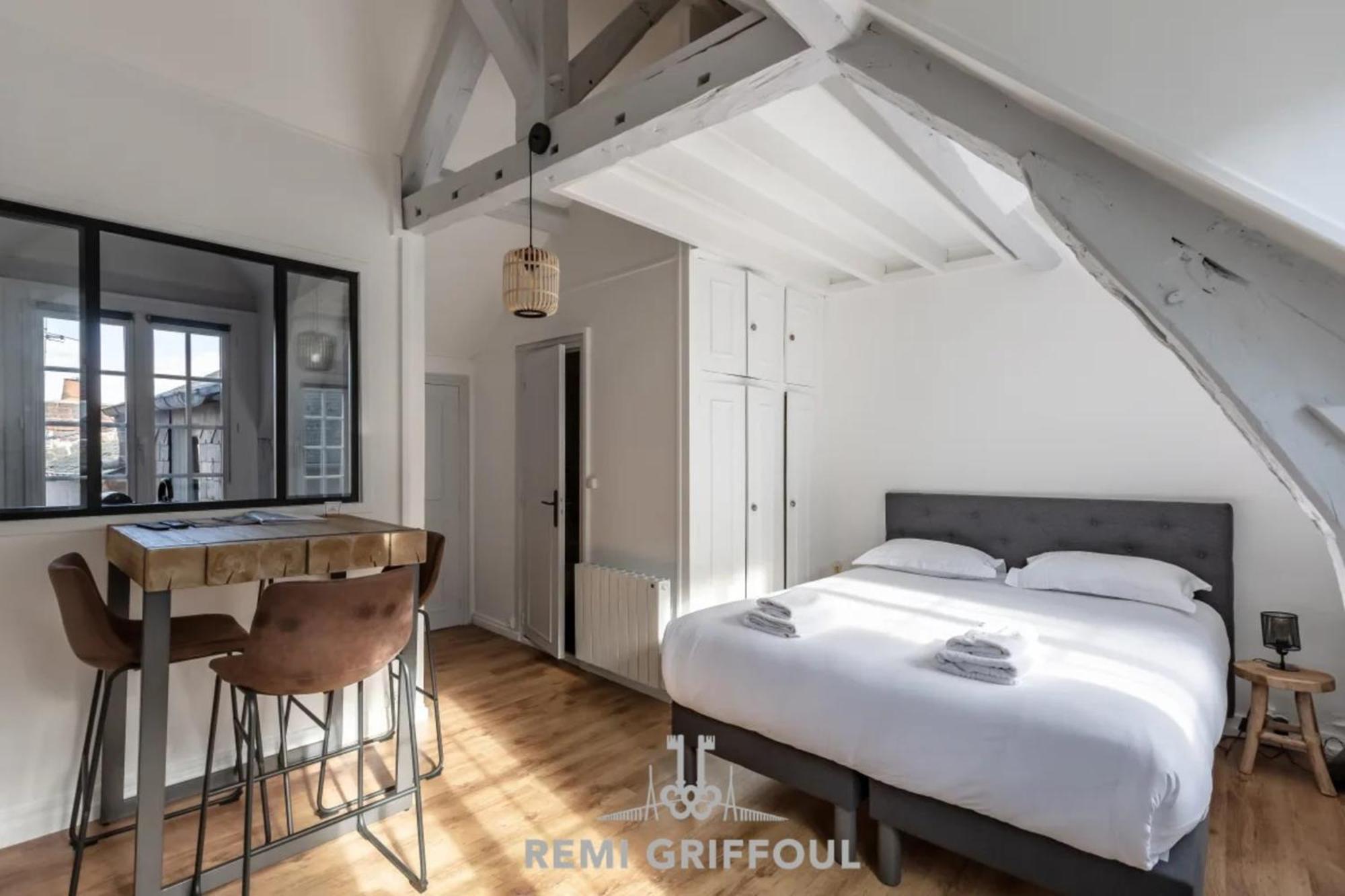 La Capucine Lovely Center * Honfleur